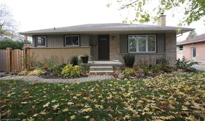 564 RIDGEWOOD Crescent, London South, ON N6J 3J2