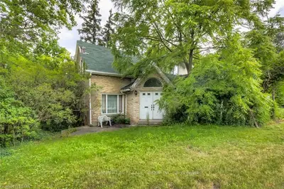 496 UPPER QUEEN Street, London South, ON N6C 3T9