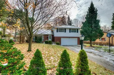 56 KINGSFORD Crescent, London South, ON N6C 4E3