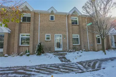 1294 BYRON BASELINE Road W 36, London South, ON N6K 2E3