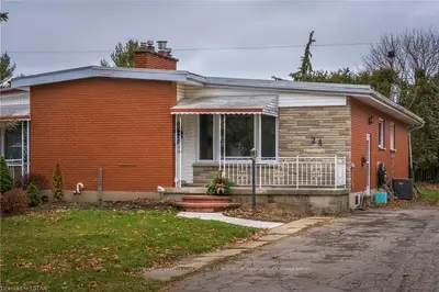 24 HAWKESBURY Avenue, London East, ON N5V 2K1