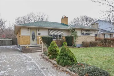 424 BEACHWOOD Avenue, London South, ON N6J 3K1