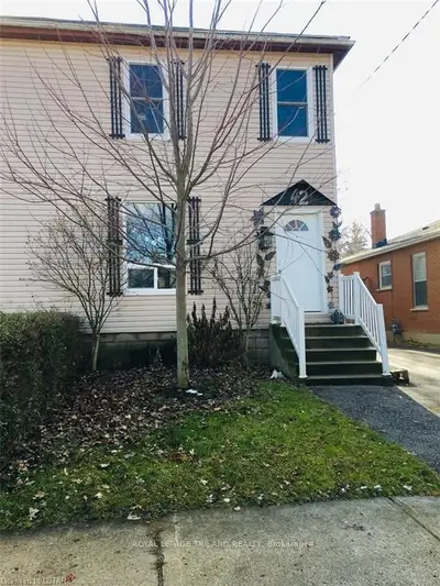 42 WYATT Street, London North, ON N6H 1A7
