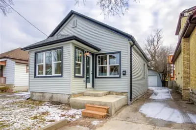 472 CHARLOTTE Street, London East, ON N5W 4A4