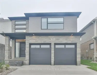 2108 CORONATION Drive, London North, ON N6G 0A7