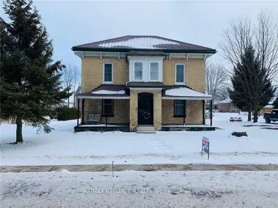 42596 HURON Road, Huron East, ON N0K 1W0