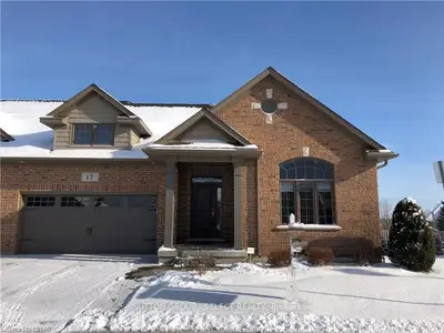 1800 SUMAC Way 17, London South, ON N6K 0G1