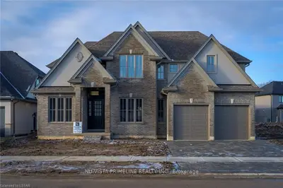 2001 CANVAS Way, London North, ON N5X 3Z1