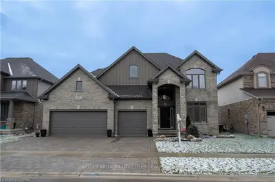 2395 HUMBERSIDE, London North, ON, N6G 5L8
