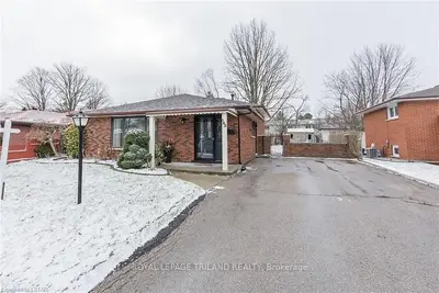 162 NORTON Avenue, London South, ON N6J 2H5