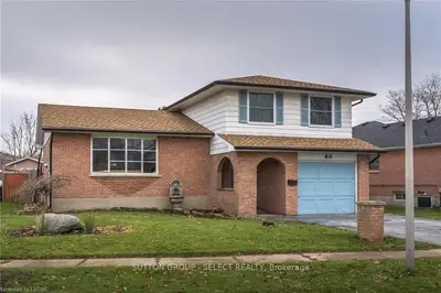 35 MILLRIDGE Road, London South, ON N5Z 4P2