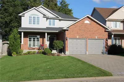 1078 THORNLEY Street, London South, ON N6K 4V4