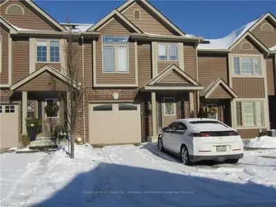 2635 BATEMAN Trail 54, London South, ON N6L 0C1
