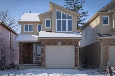 2091 CEDARPARK Drive, London North, ON N5X 0N2