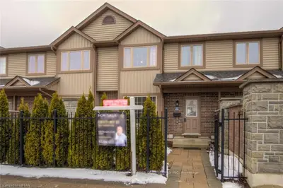 2635 BATEMAN Trail 64, London South, ON N6L 0B1