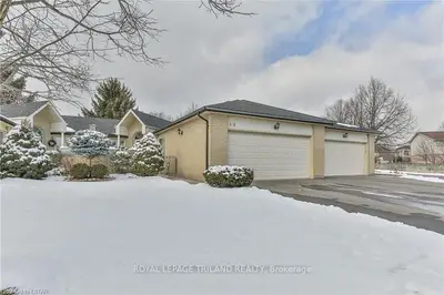 211 PINE VALLEY Drive 38, London South, ON N6J 4W5