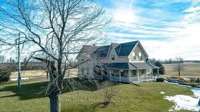4965 WALKERS Drive, Adelaide Metcalfe, ON N0L 1M0