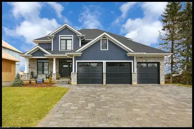 2544 BOND Street, Strathroy-Caradoc, ON N0L 1W0