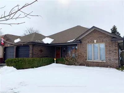 75 MOFFATT Lane, Strathroy-Caradoc, ON N7G 3Z8