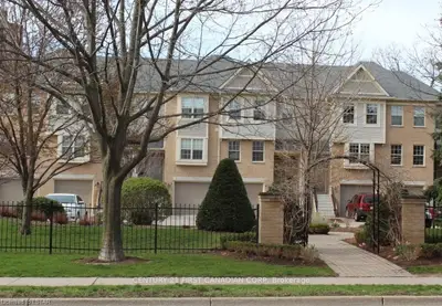 30 GRAND Avenue 12, London South, ON N6C 1K8