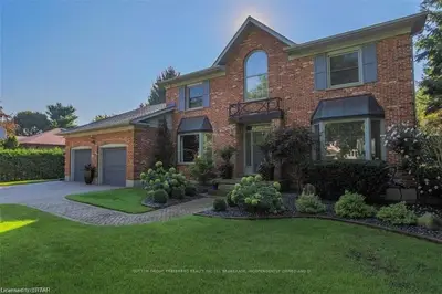 470 SCOTT Street E, Strathroy-Caradoc, ON N7G 1K5