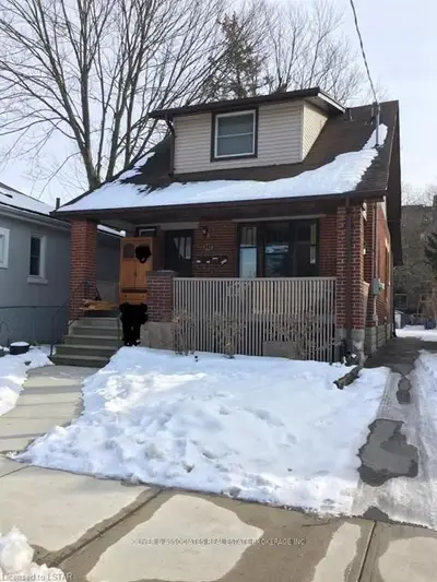 147 EMERY Street E, London South, ON N6C 2C9