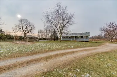 22599 MELBOURNE Road, Southwest Middlesex, ON N0L 1T0