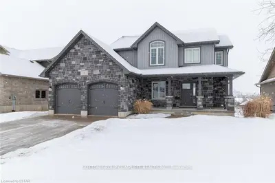16 TURNER Street, Brockton, ON N0G 2V0
