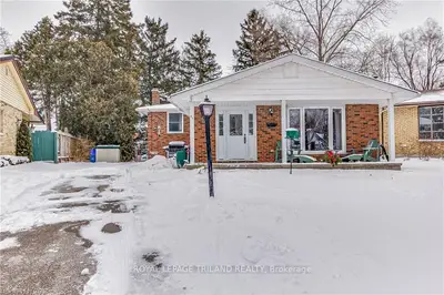 47 Carmen Crescent, London North, ON N5X 2B4