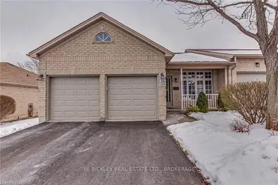 7 CADEAU Terrace 26, London South, ON N6K 4S8