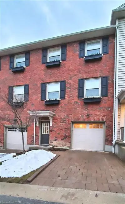 1850 BEAVERBROOK Avenue, London North, ON N6H 0G7