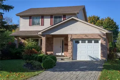 137 MCTAGGART Court, London North, ON N5X 3L9