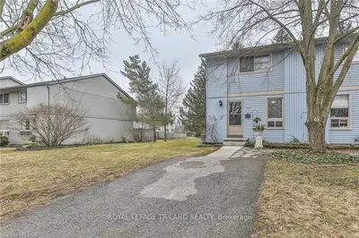 104 MONMORE Road, London North, ON N6G 3B3