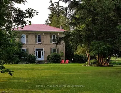 524494 Curry Road, South-west Oxford, On N0j 1a0