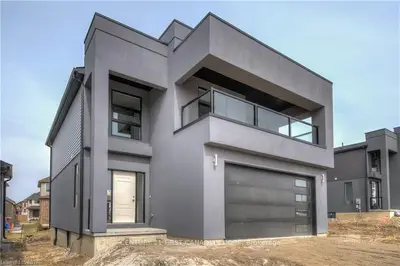 1820 Canvas Way 14, London North, ON N5X 0N5