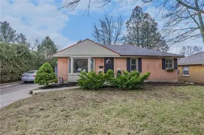1356 BYRON BASELINE Road, London South, ON N6K 2E3