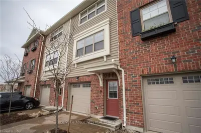 3025 SINGLETON Avenue 14, London South, ON N6L 0E7