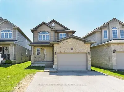 1826 Mickleborough Drive, London North, ON N6G 5R4