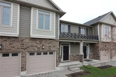 112 North Centre Road 85, London North, On N5x 0g9