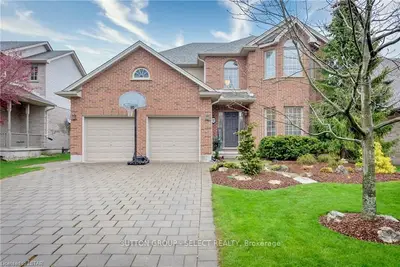 58 cheltenham Road, London North, ON N6H 5P6