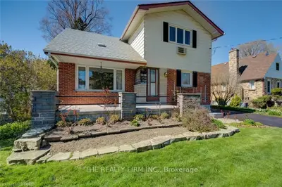 1888 PARKHURST Avenue, London East, ON N5V 2C3