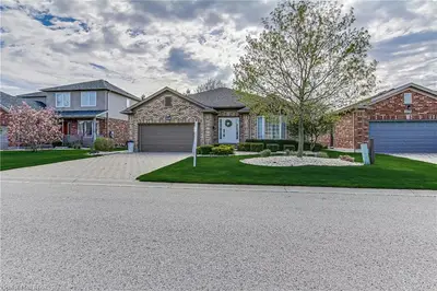 1929 FAIRCLOTH Road, London North, ON N6G 5J4