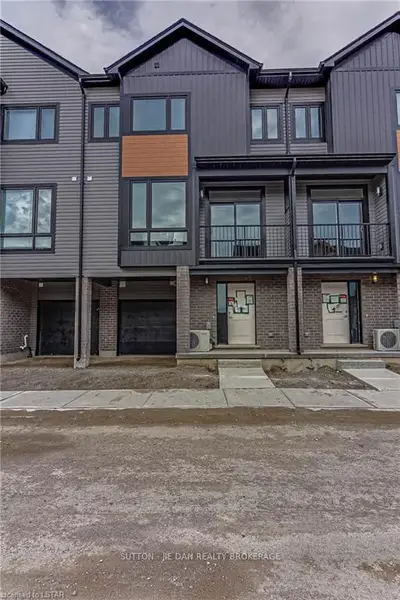 819 KLEINBURG Drive 51, London North, ON N5X 1K0