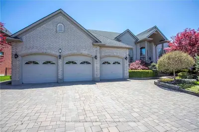 98 NORTHUMBERLAND Road, London North, ON N6H 5H5