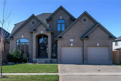 1375 NORTH WENIGE Drive, London North, ON N5X 0J4