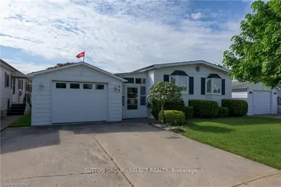 34 STEWART Street, Strathroy-Caradoc, ON N7G 1A1