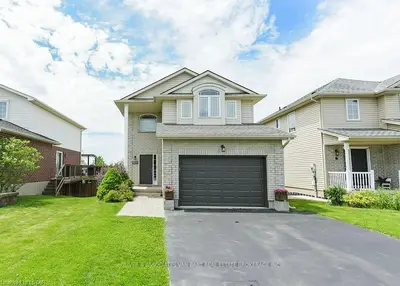 1571 PURSER Street, London East, ON N5V 5J3