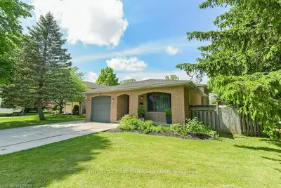 43 BYBROOK Court, London North, ON N5X 3A8