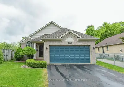 249 ROSSMORE Court, London South, ON N6C 6B7