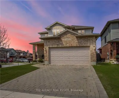 1295 CORONATION Drive, London North, ON N6G 0B4